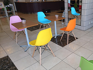 休憩室(遠鉄中部自動車学校)